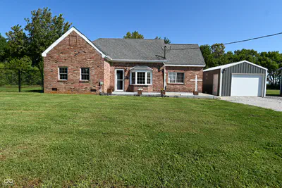 1196 County Road 500, Danville