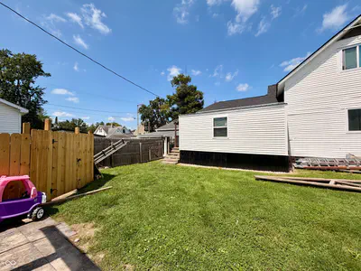 120 Washington Street, Ladoga - 59