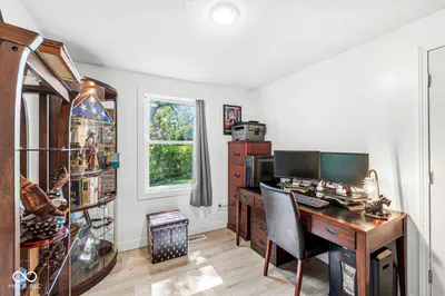 353 Broken Arrow Circle, Indianapolis - 23