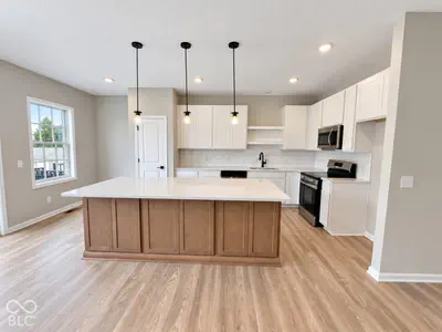 5748 Birtz Road, Indianapolis - 8