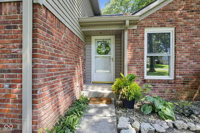 1336 S Heron Drive E, New Palestine - 7