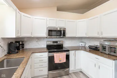1018 Dunbar Drive, Seymour - 10