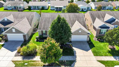 16171 Oakford Trail, Fishers - 45