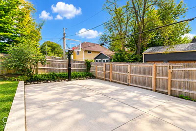 974 Woodruff Place East Drive, Indianapolis - 36
