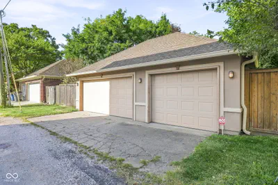 1567 Broadway Street, Indianapolis - 31