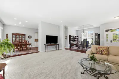 209 Buckingham Road, Yorktown - 15