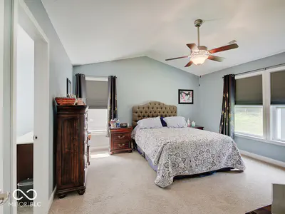 5742 Deer Valley Court, Columbus - 12