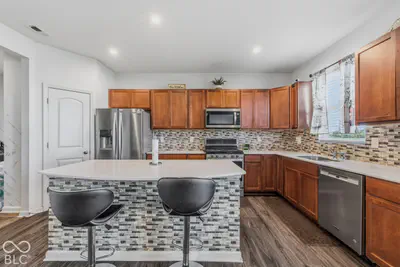 8672 Dutch Elm Way, Brownsburg - 11