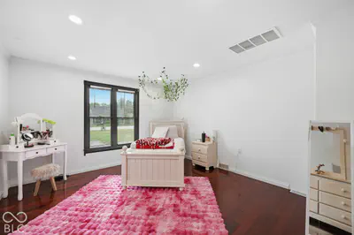 1334 Runyon, Greenwood - 8
