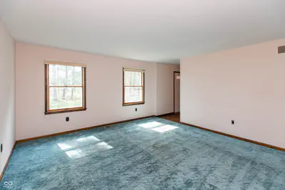 1221 Poplar Street, Seymour - 8