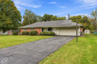 7926 Charlecot Drive, Indianapolis - 33