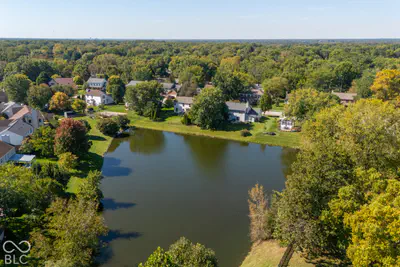 8567 Knoll Crossing, Fishers - 38
