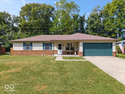 8632 Chessie Drive, Indianapolis
