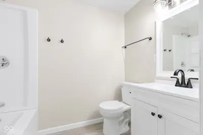 420 Redwood Drive, Seymour - 24