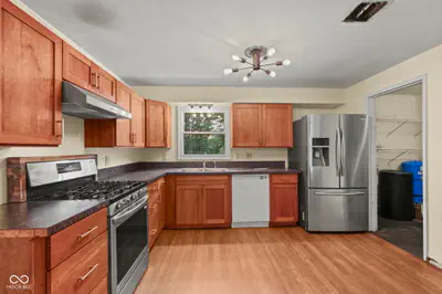 4646 Woodland Drive, Indianapolis - 3