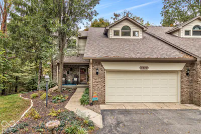1679 Walnut Trace, Greenfield