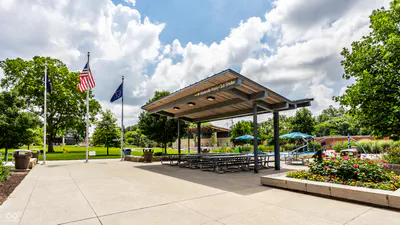 671 N 10th Street, Noblesville - 51