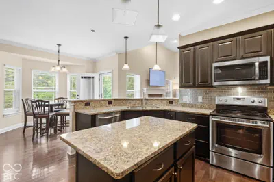 10038 Indian Lake Boulevard N, Indianapolis - 11