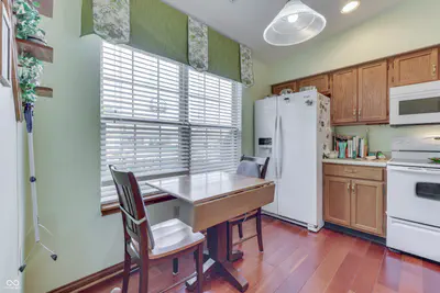 2063 Pelican, Franklin - 13
