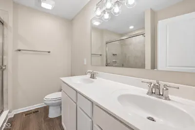 6387 Wasco Drive, Whitestown - 17