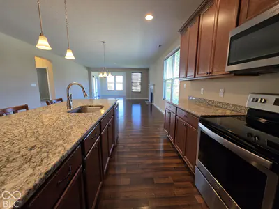 15900 W Rail Drive, Westfield - 10