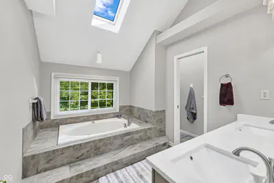 8745 Admirals Bay Drive, Indianapolis - 16