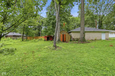 6204 Madison Avenue, Indianapolis - 32