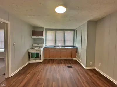 4502 Unit 1 E Washington Street, Indianapolis - 4