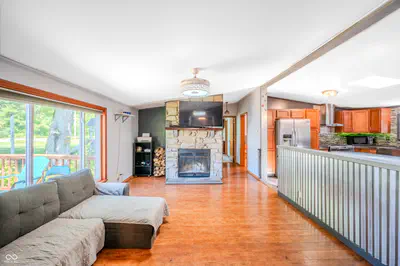 20550 Baker Street, Sheridan - 5
