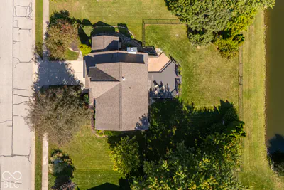 8567 Knoll Crossing, Fishers - 37