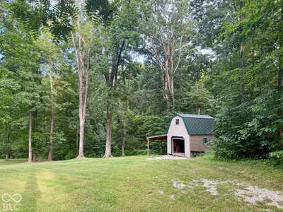 8900 Island Pond Road, Quincy - 11
