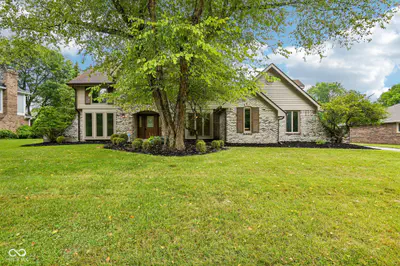 8815 Fathom Crest, Indianapolis