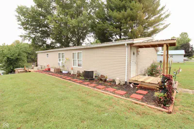 3358 Blynshire Circle, North Vernon - 2