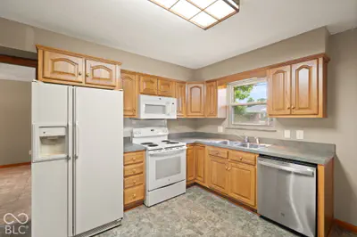 409 Wedgewood Drive, New Albany - 9