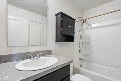 12035 Zircon Lane, Fishers - 19