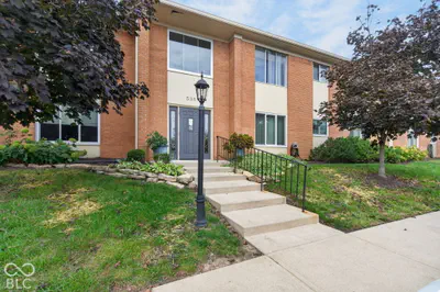 536 Hunters Drive, Carmel - 2