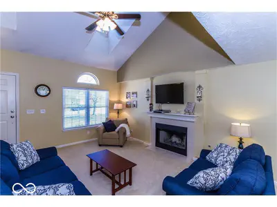 10812 Washington Bay Drive, Fishers - 19