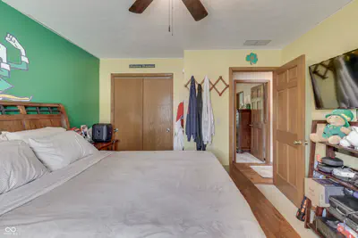 8220 Forward Pass Road, Indianapolis - 32