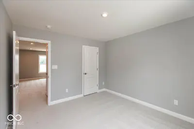 9557 Hemingway Drive, Indianapolis - 37