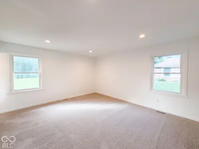 3339 W Sunset Drive N, Greenfield - 4
