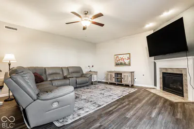 978 Denton Court, Westfield - 19