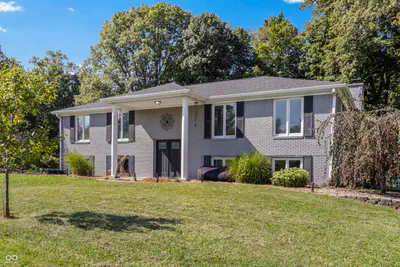 272 Canterbury Drive, Avon