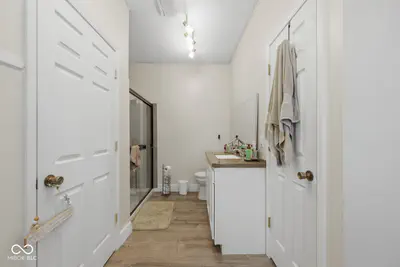 9653 200 Road, Flat Rock - 22
