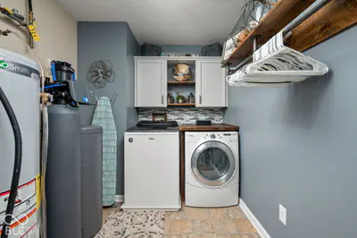 1423 Hession Drive, Brownsburg - 43