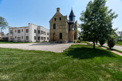 500 E Washington Street, Frankfort - 53