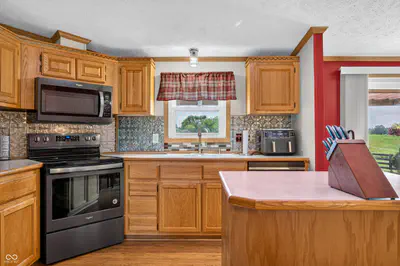 2248 State Road 58, Seymour - 25