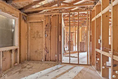 7020 - 7032 Twin Oaks Drive, Indianapolis - 37