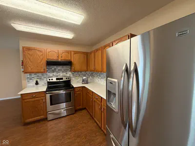 632 Runnymede Court, Greenfield - 9