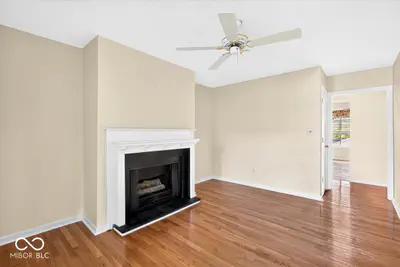 528 Hunters Drive, Carmel - 14