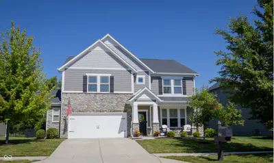 15960 Trestle Drive, Westfield